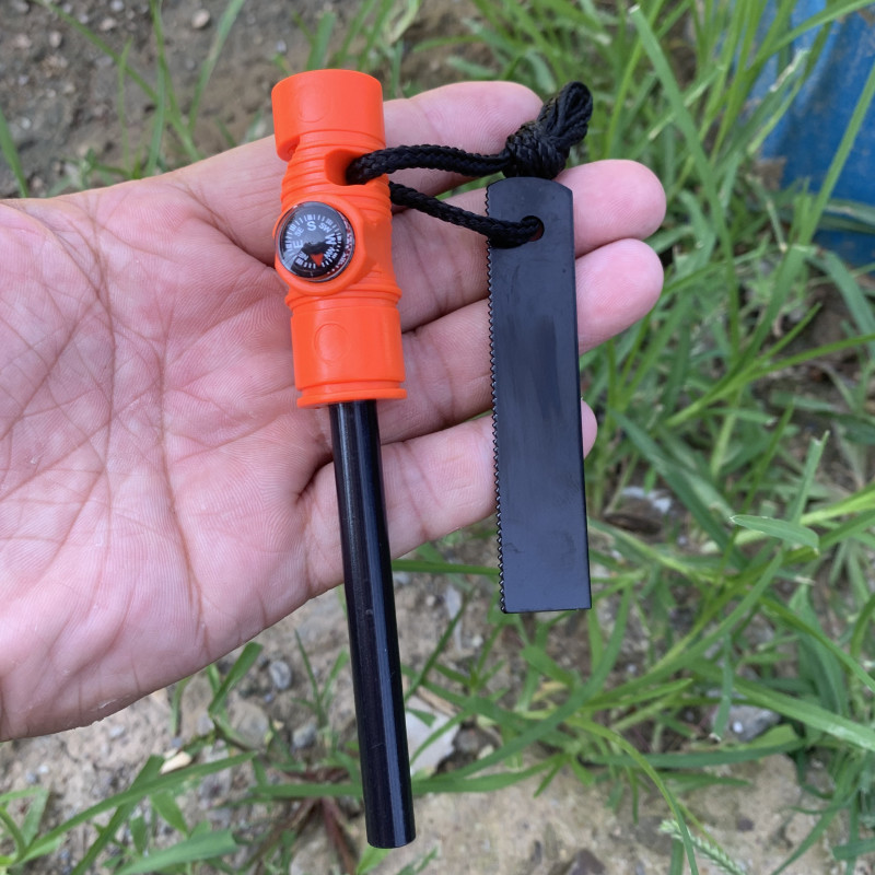 Ferro Rod Striker - Wielofunkcyjne narzędzie do rozpalania ognia z